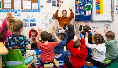 Image of circle time in the jellyfish room